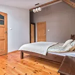 Homestay Oranje *