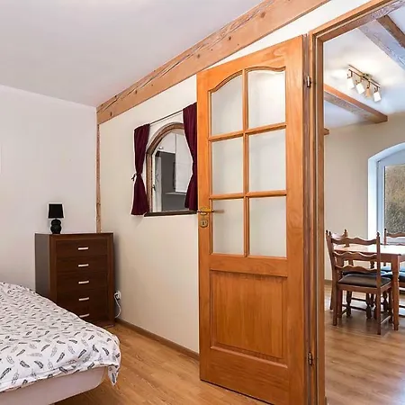 Oranje Quarto em Acomodações Particulares